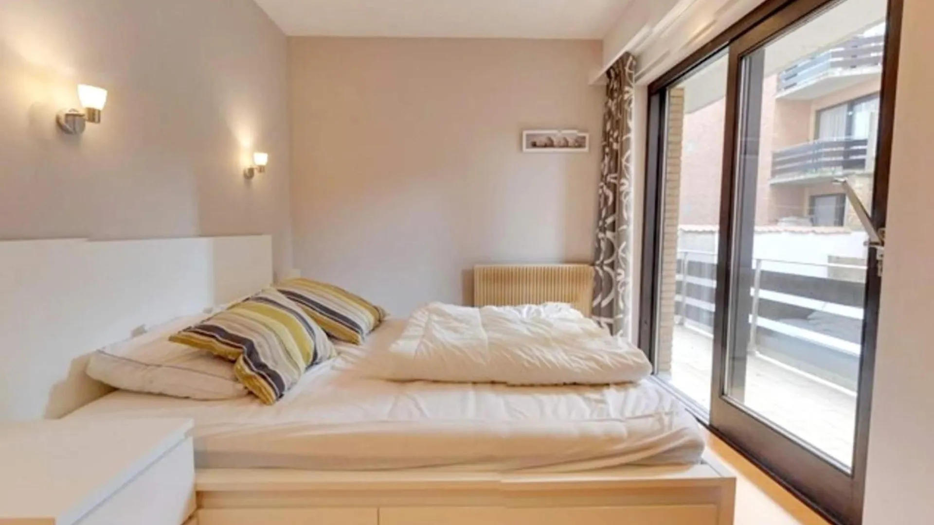 Beautiful 3-Bedroom Apartment With Sea View Middelkerke 0*,  Belgium