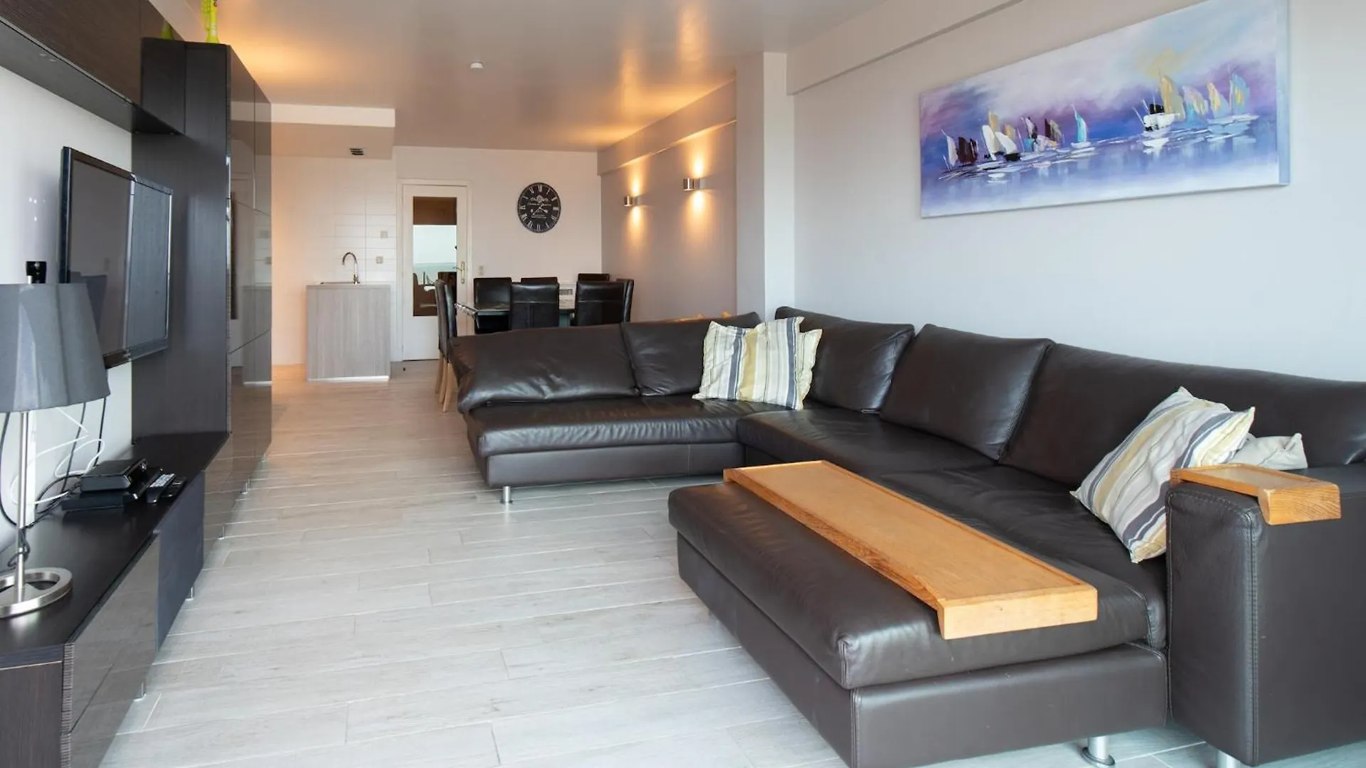 Beautiful 3-Bedroom Apartment With Sea View Middelkerke