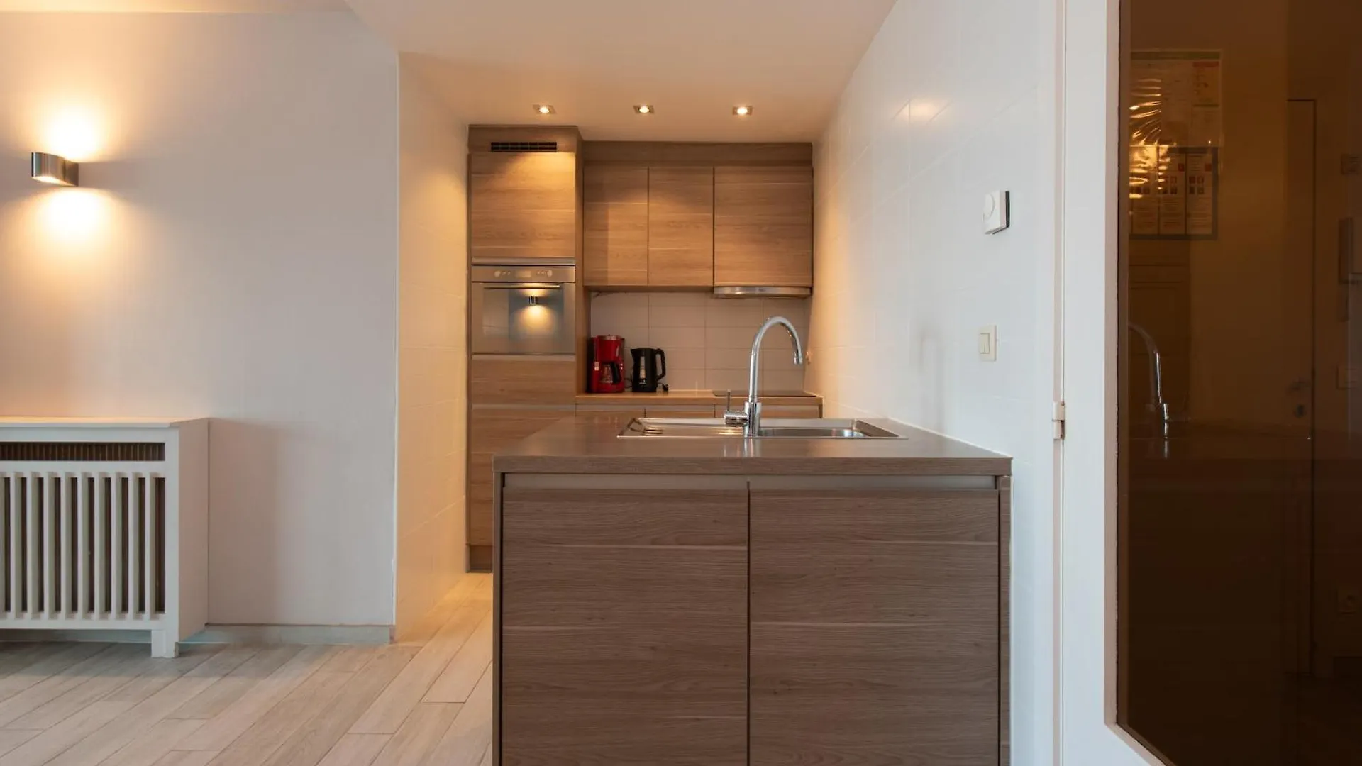 Beautiful 3-Bedroom Apartment With Sea View Middelkerke Bélgica